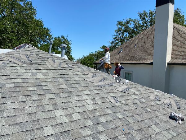 Installing the new residential roofing